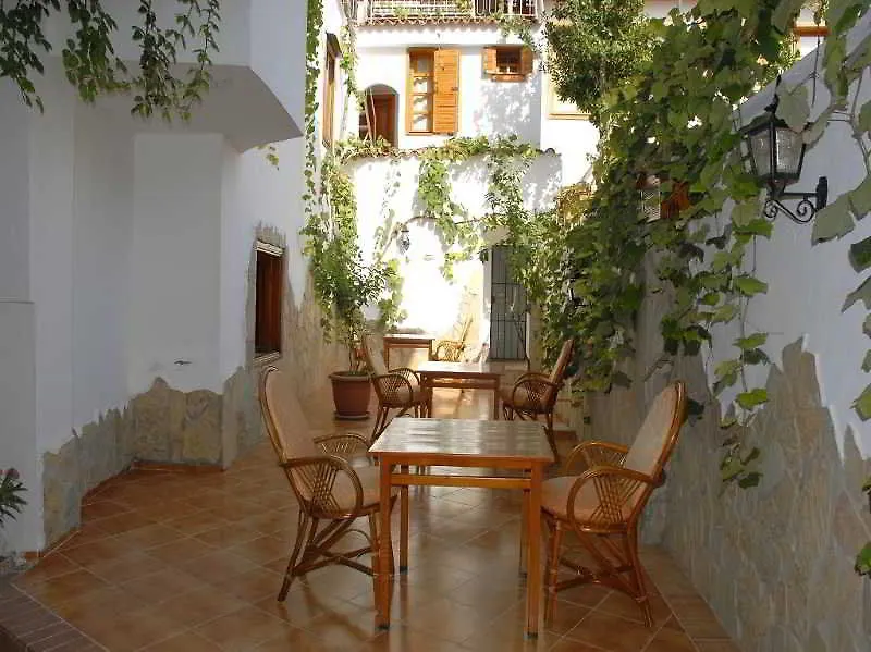 Frankfurt Hotel Antalya 2*,